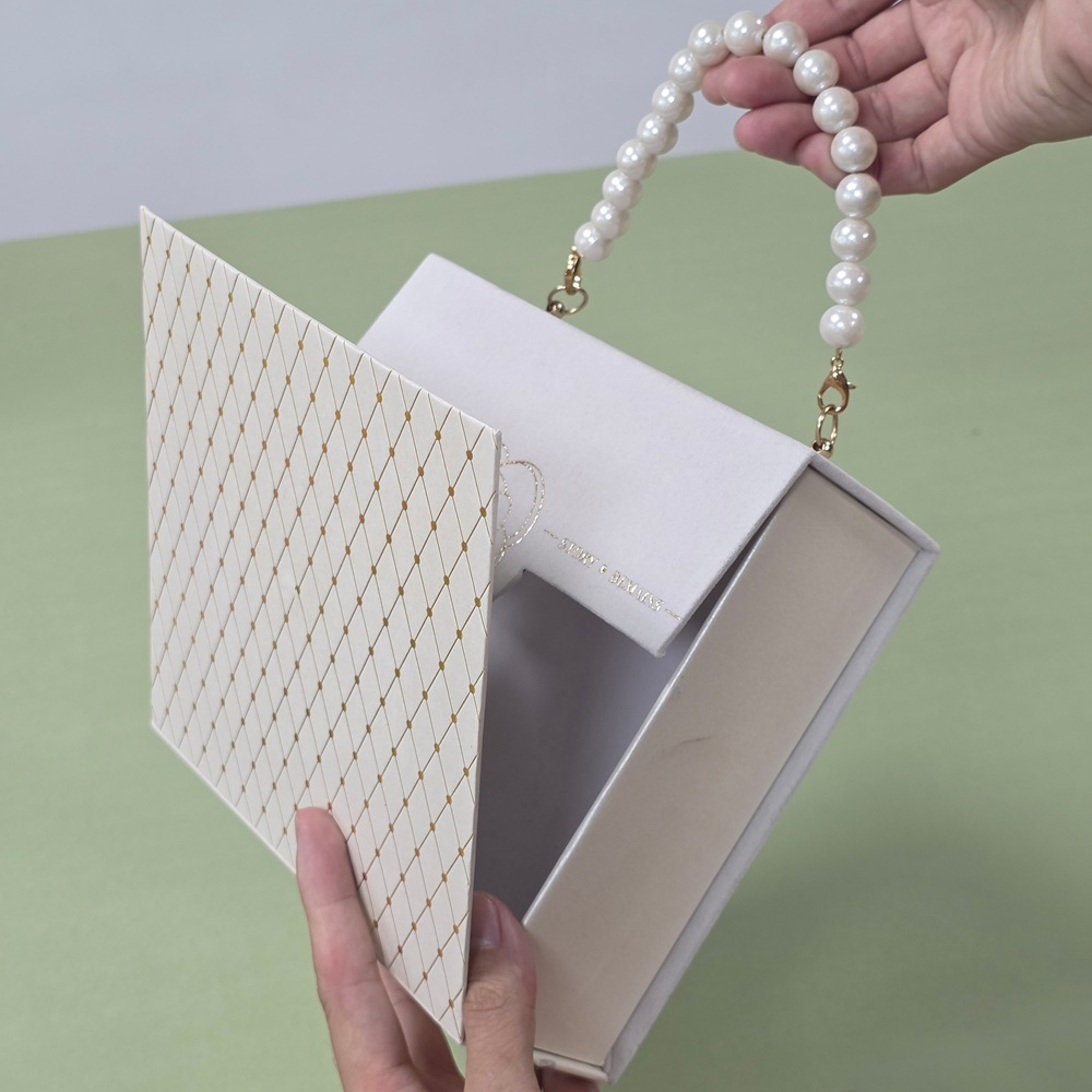 OEM Factory Custom Luxury Jewelry Gift Box Magnetic Rigid Paper Packaging with Pearl Handle